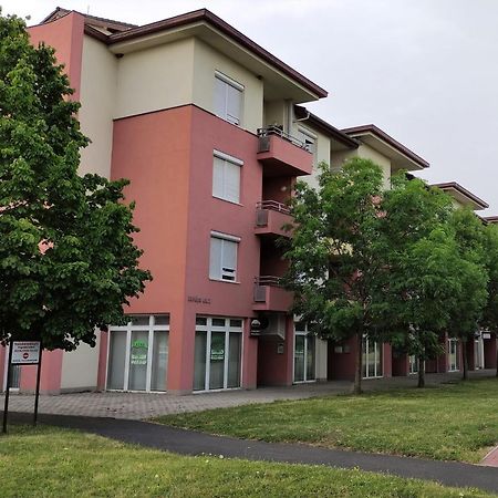 Mona Apartment Bük Exterior foto